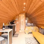 The Hideaway Glamping Pod 2 With Hot Tub & Cold Shower 度假居 纳斯