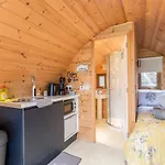 度假居 The Hideaway Glamping Pod 2 With Hot Tub & Cold Shower *