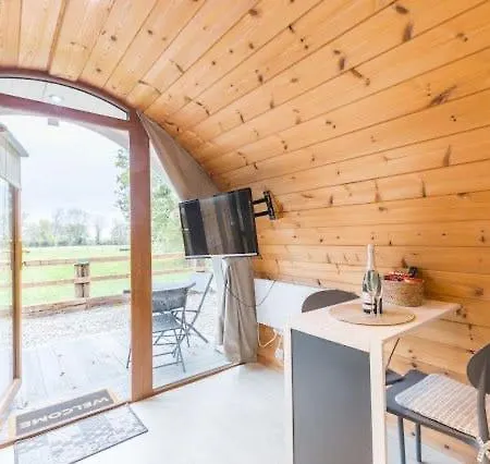 The Hideaway Glamping Pod 2 With Hot Tub & Cold Shower Naas