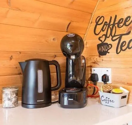 Ferienhaus The Hideaway Glamping Pod 2 With Hot Tub & Cold Shower Naas