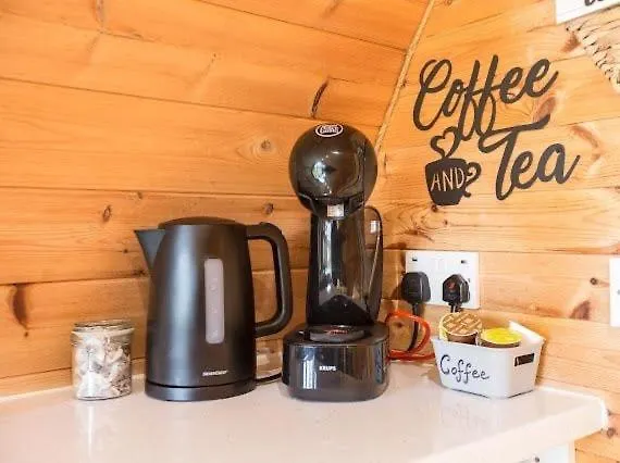 度假居 The Hideaway Glamping Pod 2 With Hot Tub & Cold Shower 纳斯